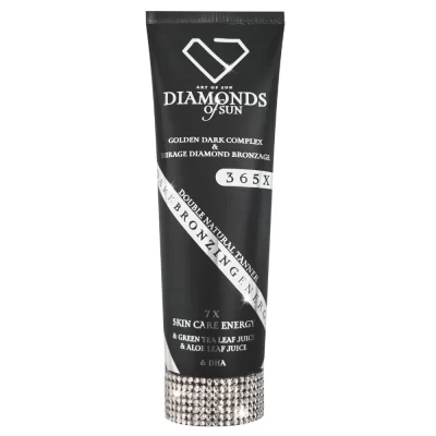 Soliariumo kremas"Diamonds of Sun"Dark bronzing energy. Sudėtyje yra žaliosios arbatos, alavijo lapų sulčių ir DHA bronzantas. Juodas tūbelės dizainas su deimantų emblema ir blizgančiu papuošimu apačioje.250ml